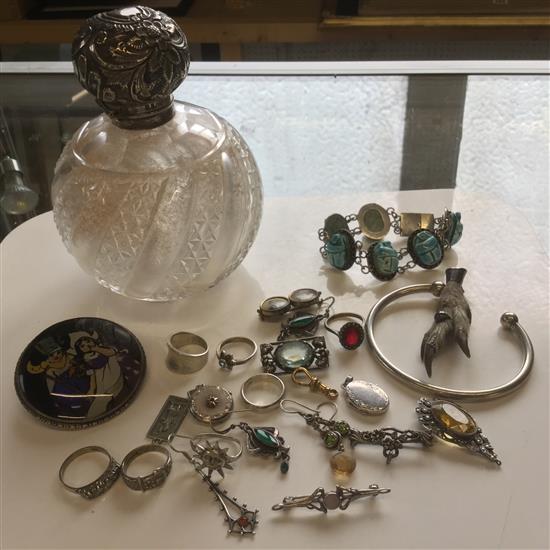 Scent bottle & mixed jewellery